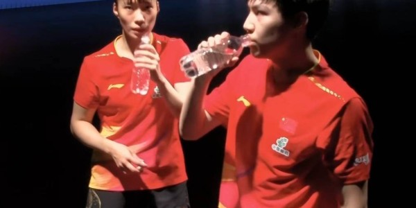 黄友政/石洵瑶3-2薛飞/钱天一夺冠！低开高走，后两局衔接流畅！